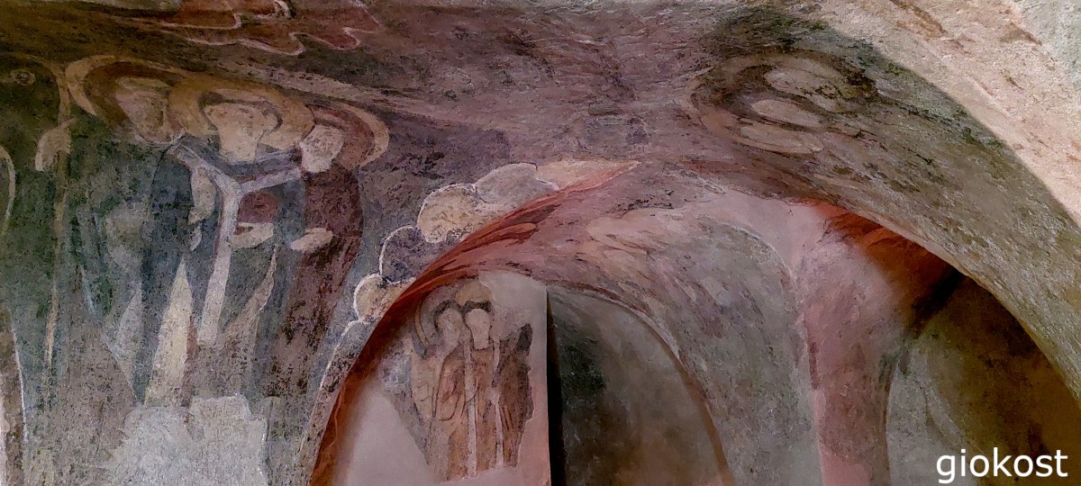 Due chiese particolari sulla via per la&nbsp;Bretagna.